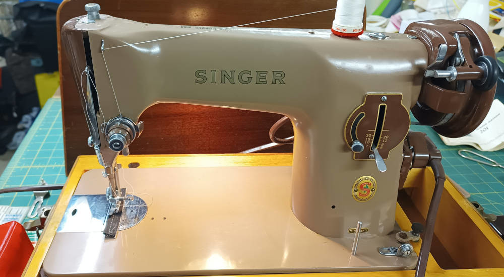 Singer 201P23