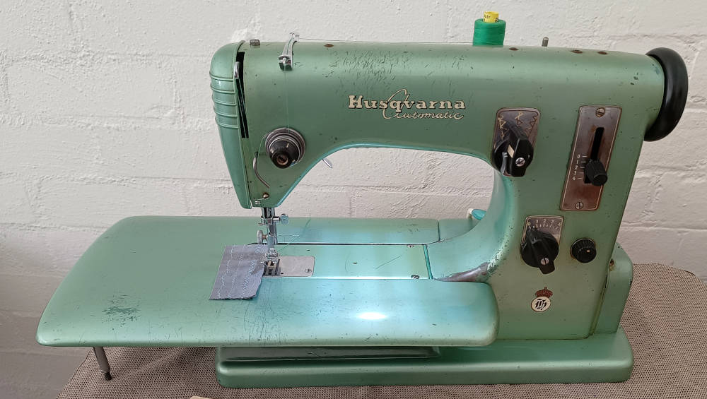 Husqvarna CI 21 automatic sewing machine