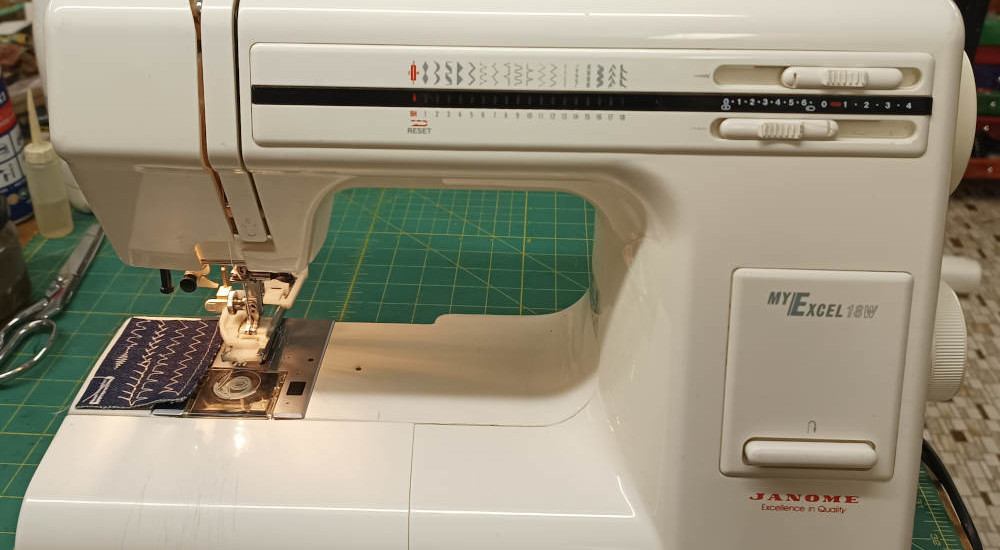 Janome MyExcel 18W